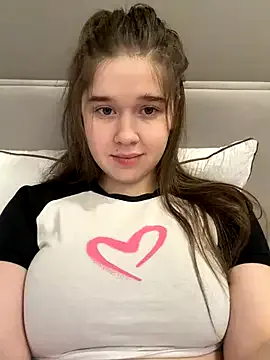 HornyGirlH on StripChat