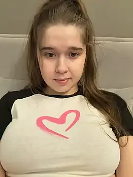 HornyGirlH on StripChat