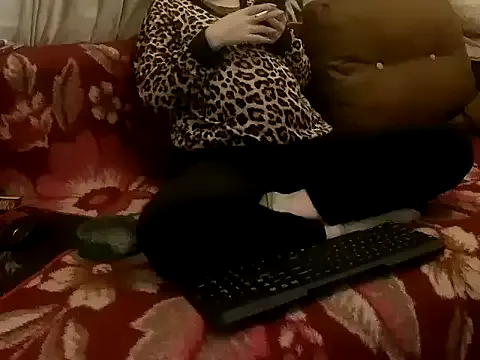 Hot_Bruny on StripChat