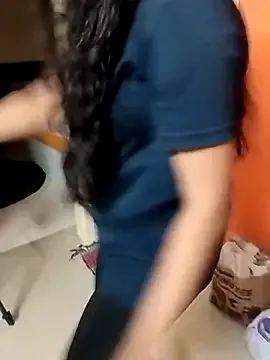 hot_spicey — full nude and full fuck show on public