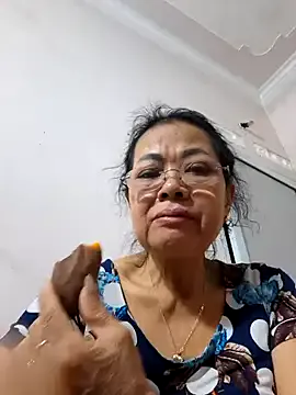 Hotestlove on StripChat