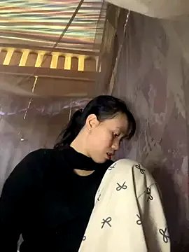 huong-18 from StripChat is Freechat