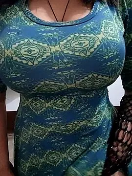 husa_Malikaa model from StripChat