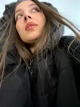 ICrazyOneIRL on StripChat