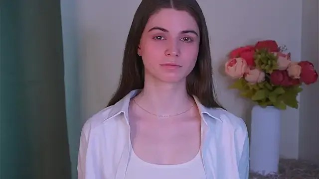 IndiaLevitt — air kiss