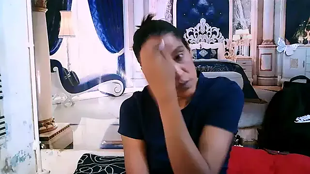 IndianSexcSmyle on StripChat