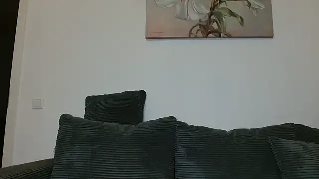 Jasmin-White on StripChat