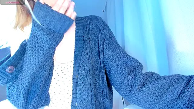 JennyWoody from StripChat is Freechat