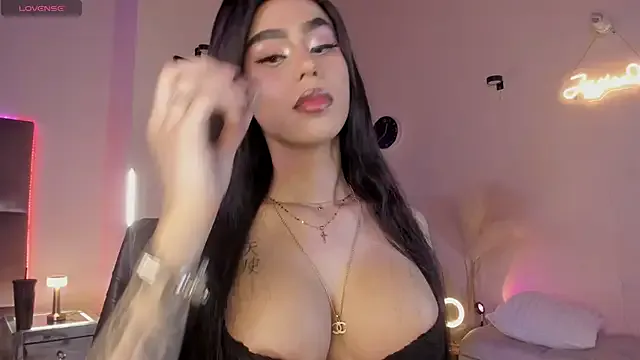 Jess_Collen — BRA OFF + FINGERING HOLE