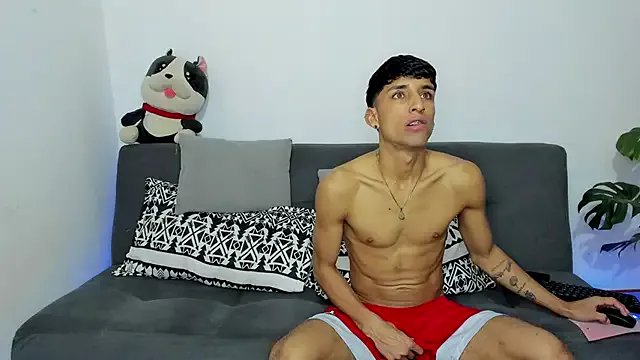 joe_foxx from StripChat is Freechat