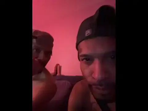 JRNBLU44 — ROOMATE GIVES ME HEAD