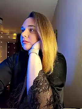Juicy_PeachLux on StripChat