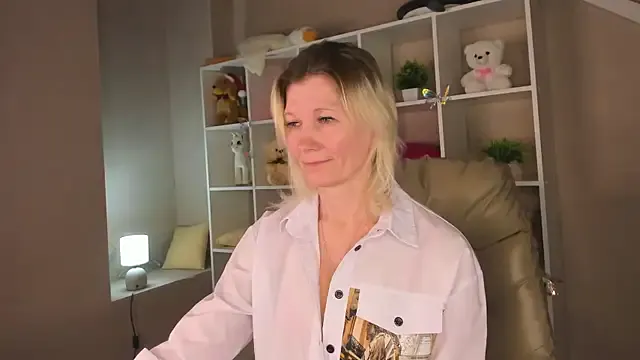 Julie_Lucas — Dance for me