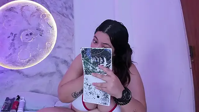 StripChat JulietaKane is Freechat JulietaKane — plug anal + slaps