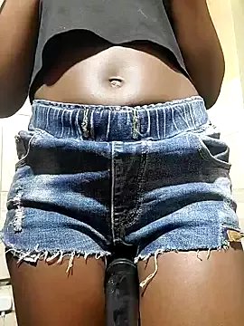 julietunderwoood from StripChat is Freechat