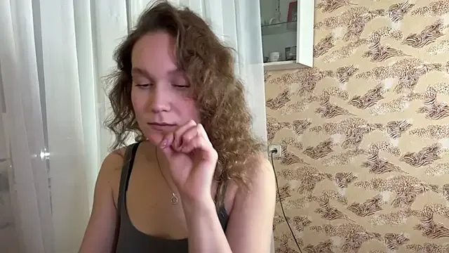 Kalli_ly on StripChat