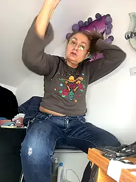 KarlaHartley on StripChat