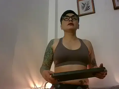 kat_paradise — Zoom Pussy