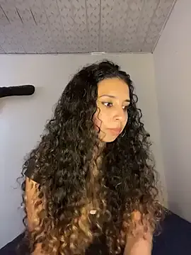 katniss_everdeen_ — spank ass x 4