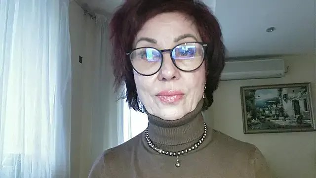 Kelly_Flurr from StripChat is Freechat