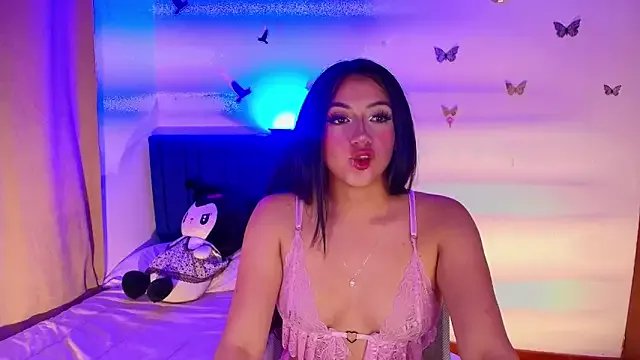 kendall__jones from StripChat is Freechat