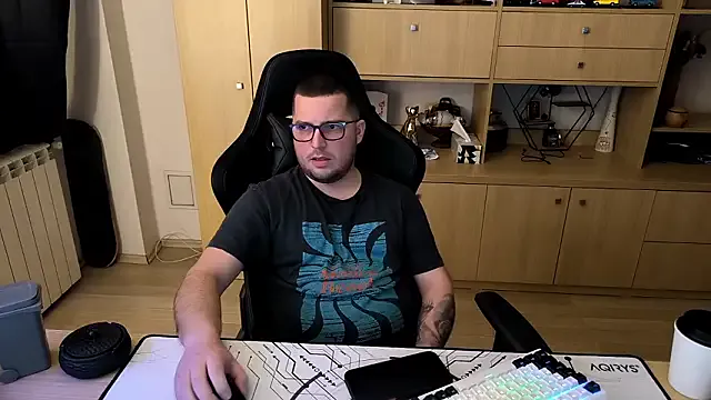 kevinnlovelly — Wanna have some fun ?