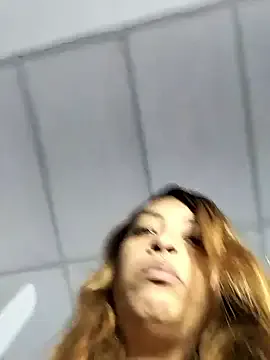 kiara_sex on StripChat