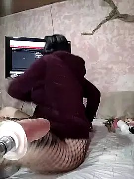 Kitty_Melodi from StripChat is Freechat