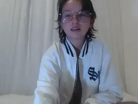 Klaret_Toy — fingers in my pussy