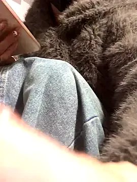 Kylie_beem from StripChat is Freechat