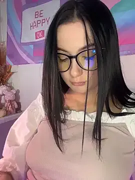 L0LA_XO from StripChat
