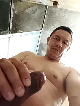 L_hotcream — Golpes en la Verga dura