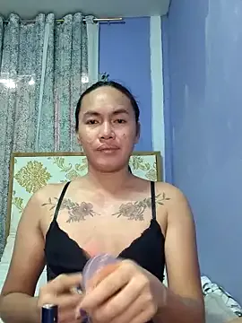 lady_kim_boner on StripChat