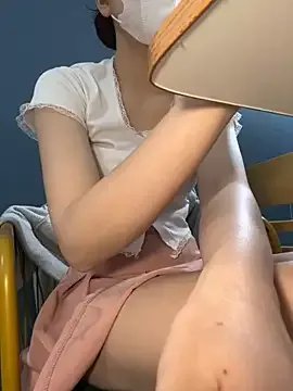 Lami_Mi from StripChat is Freechat