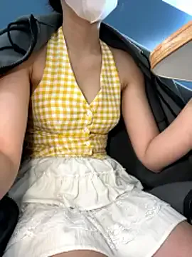 Lami_Mi on StripChat