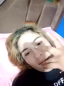 Lana_pohenix from StripChat is Freechat