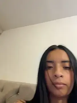 StripChat Laura_fernandezII is Freechat Laura_fernandezII — Ohhh yes Papiii Squirt