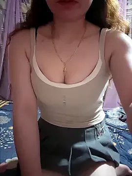 LeanaLy from StripChat is Private