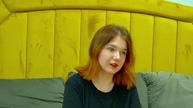 LessySmith from StripChat is Freechat