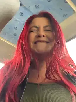 Lia-Moon77 — Show bouncing tits