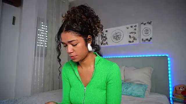 LibertyLust from StripChat is Freechat