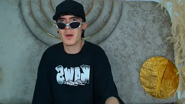 StripChat Lio_____ is Freechat Lio_____ — SHOW CUM