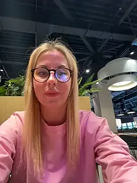 LisaMurr from StripChat