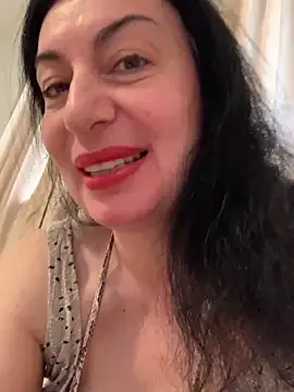 Lizzaa80 —  Tits out and spit on it