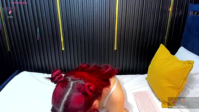 LolyYunno on StripChat