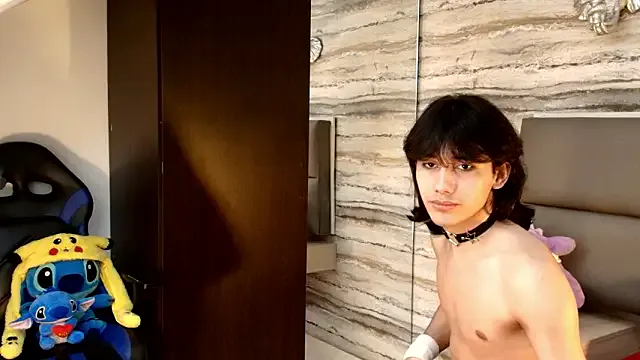 Lovers_21 on StripChat