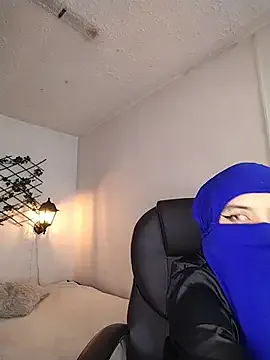 Lubnna — dildo mini in my ass 