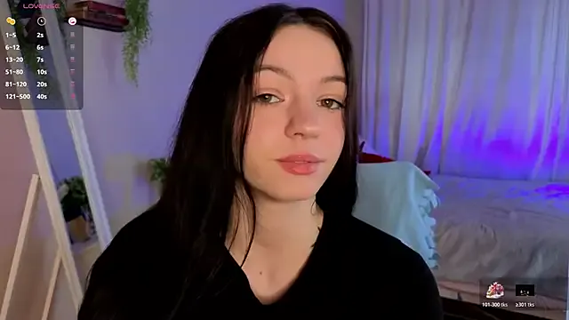 Luna_Come — spank ass in doggy pose