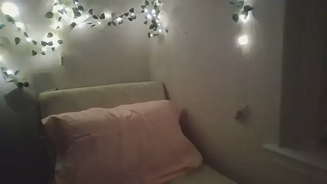 Lunablushh — Freechat on StripChat