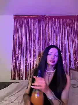 madelinexx on StripChat